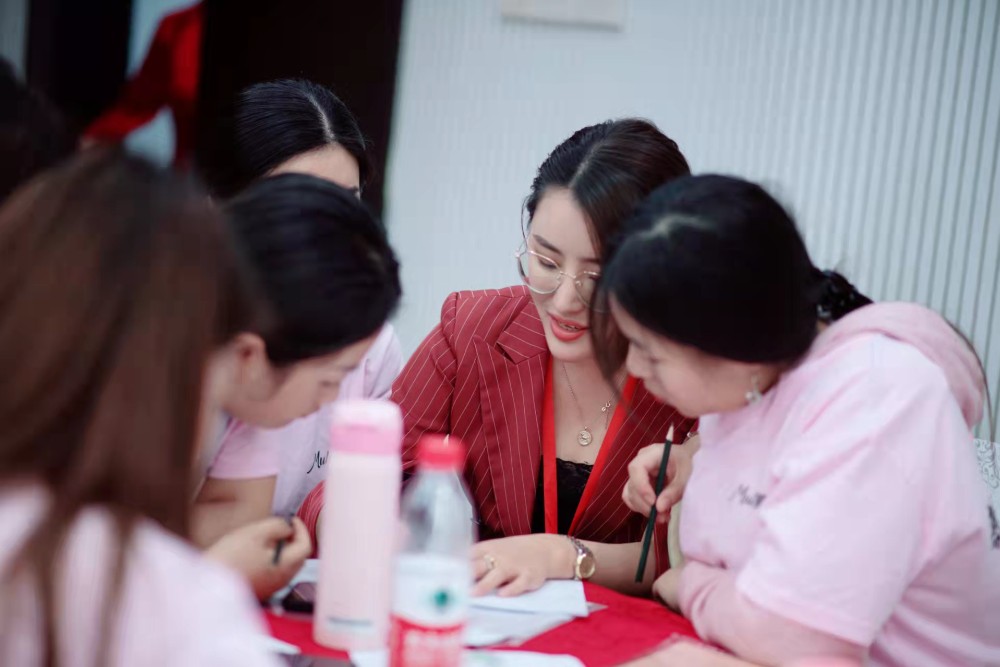 日式美睫  日式美睫