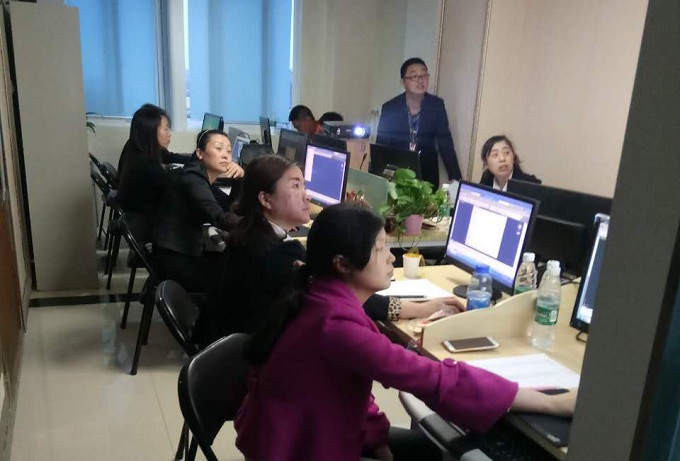 优美环境 舒心教学