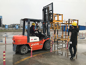 教授情景 教授情景