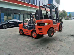 授課風(fēng)采 授課風(fēng)采