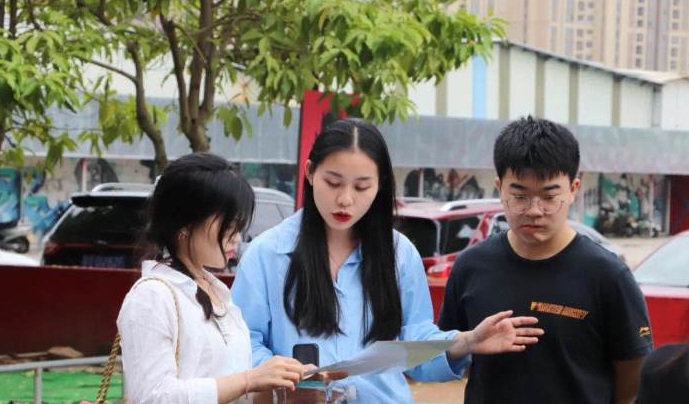 班主任一对一沟通 班主任一对一沟通