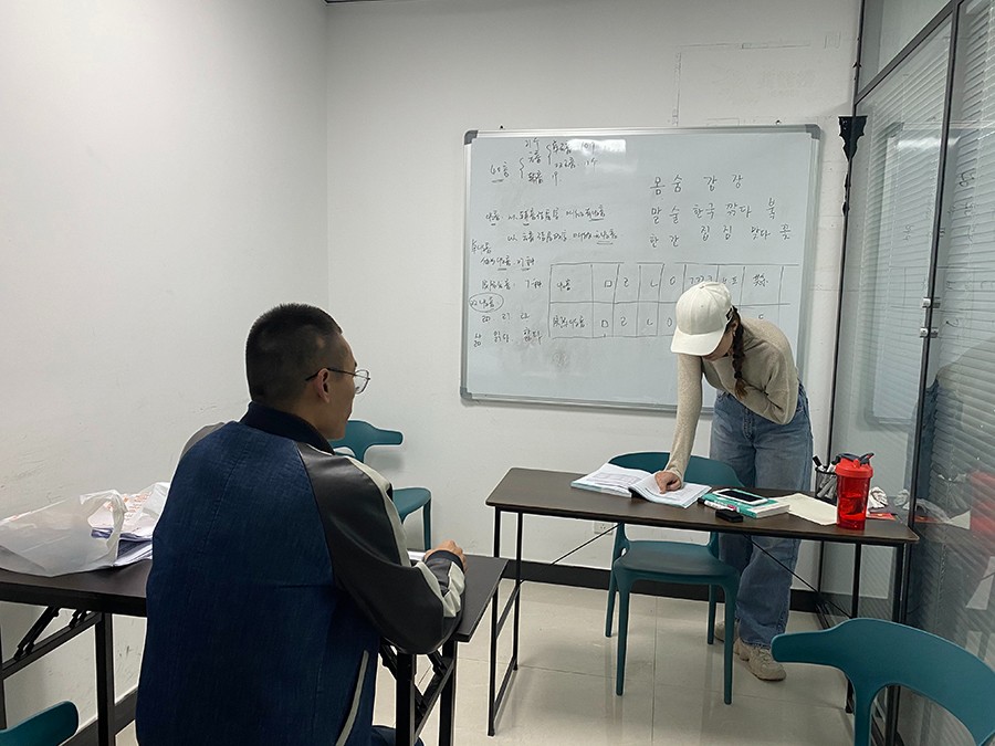 授課現(xiàn)場(chǎng) 授課現(xiàn)場(chǎng)