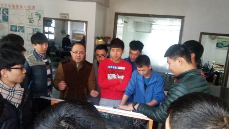 通达汽修学费 通达汽修学费