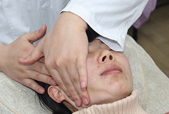 纯手法面部调整