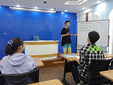 上课情景 上课情景