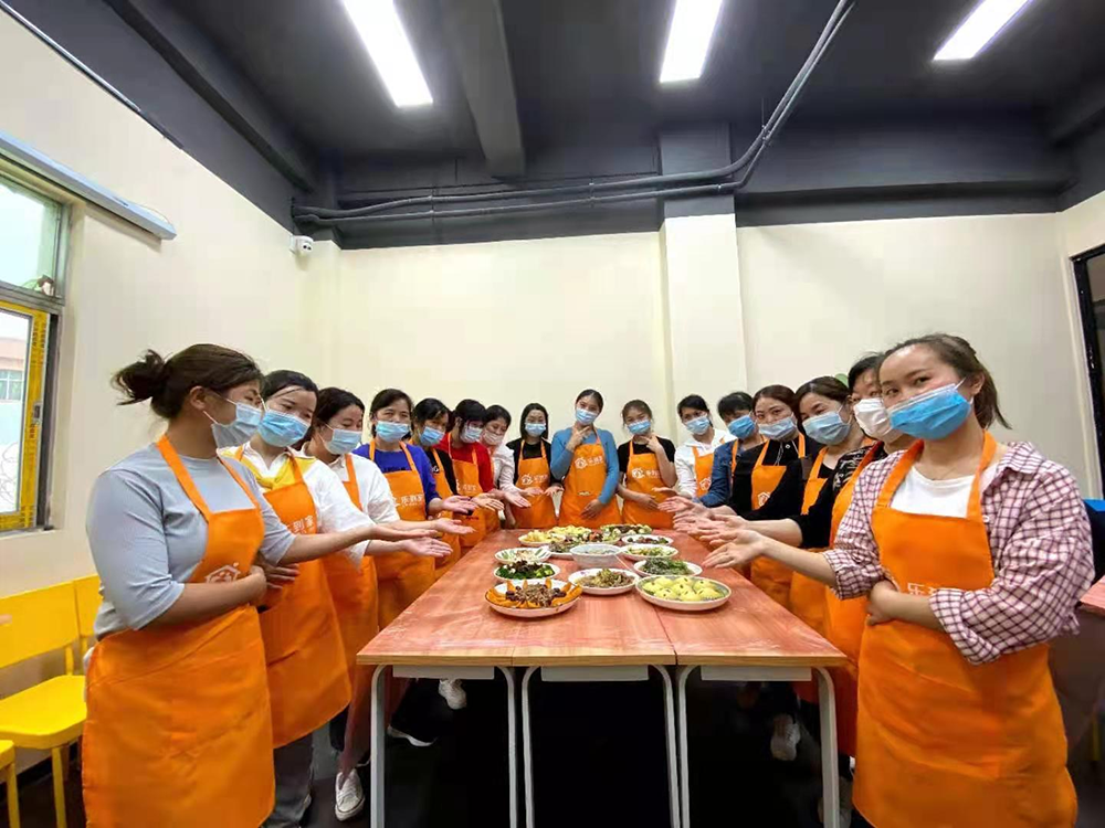 学生风采——家庭餐制作