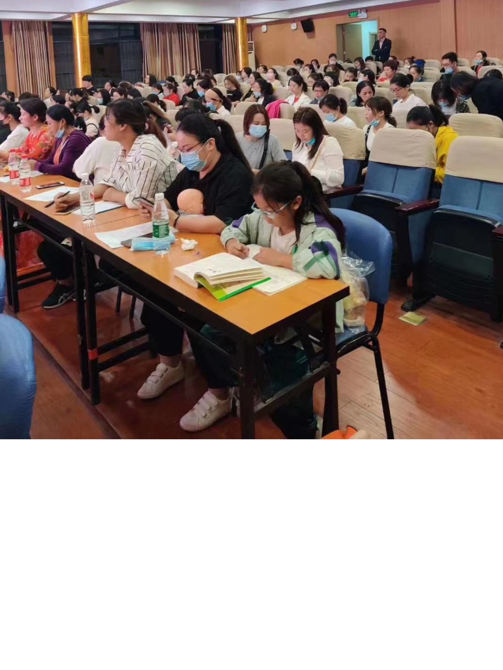  杭州诚元月珠母婴家政培训中心