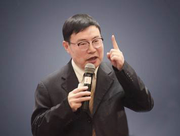 著 名心理学家时勘