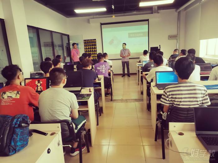 課堂現(xiàn)場(chǎng) 課堂現(xiàn)場(chǎng)