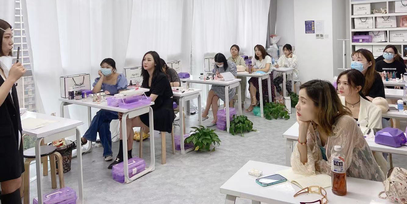 大班教学 大班教学
