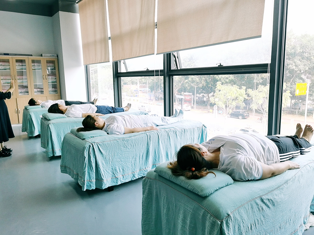 产后康复课堂现场