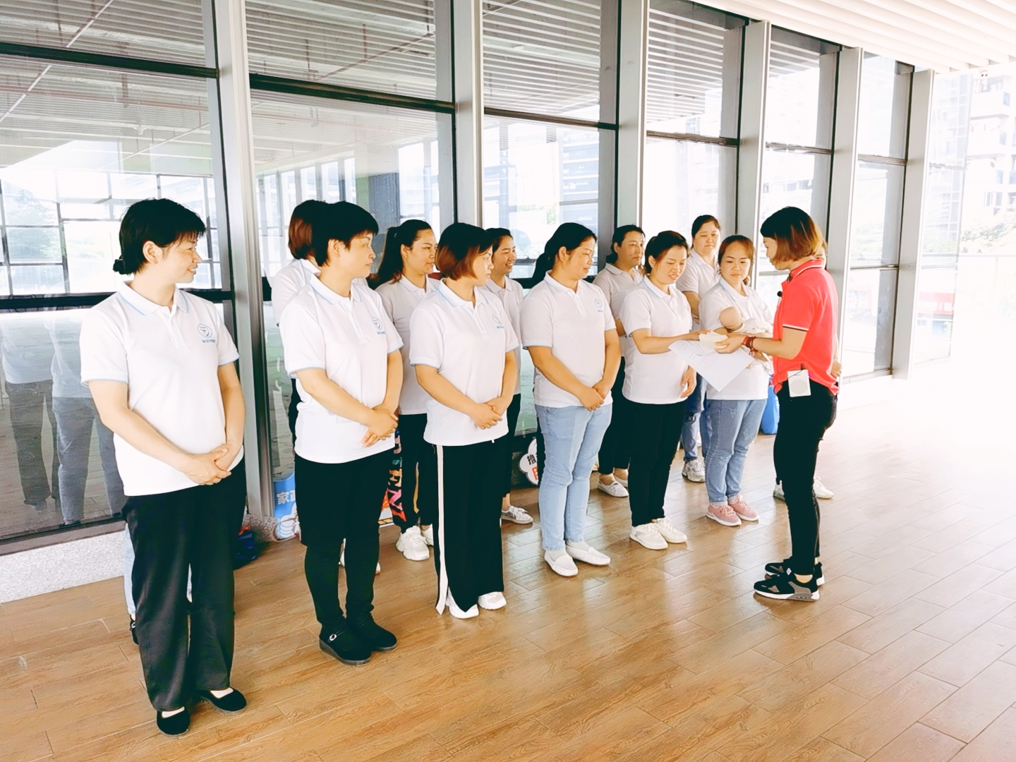 學(xué)院戶外教學(xué)現(xiàn)場