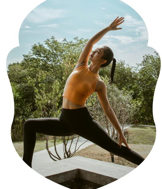 张莹 Yoga Instructor