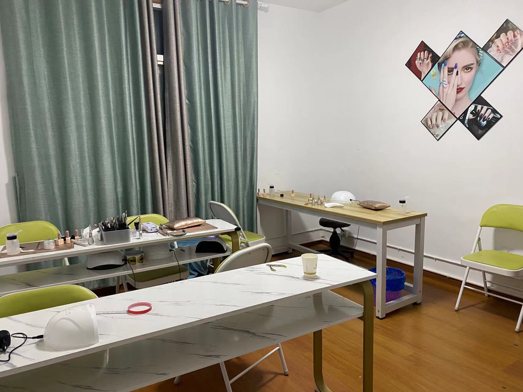 纤艺美业国际连锁培训中心教室