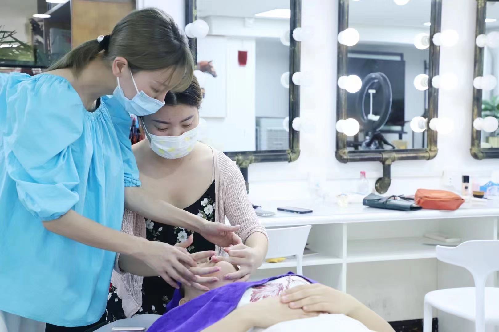 上課現(xiàn)場 上課現(xiàn)場