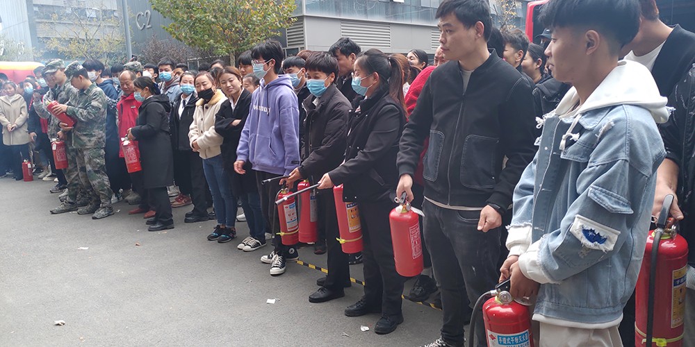 消防演練風(fēng)采 消防演練風(fēng)采