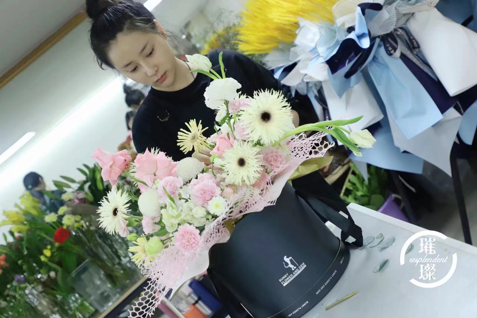 課程簡(jiǎn)介 課程簡(jiǎn)介