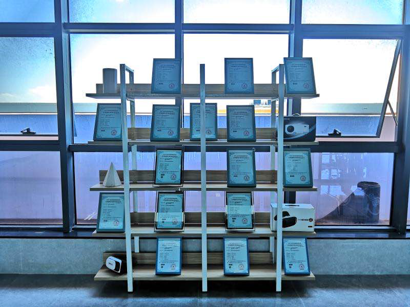 青岛北方互联计算机培训学院——荣誉架