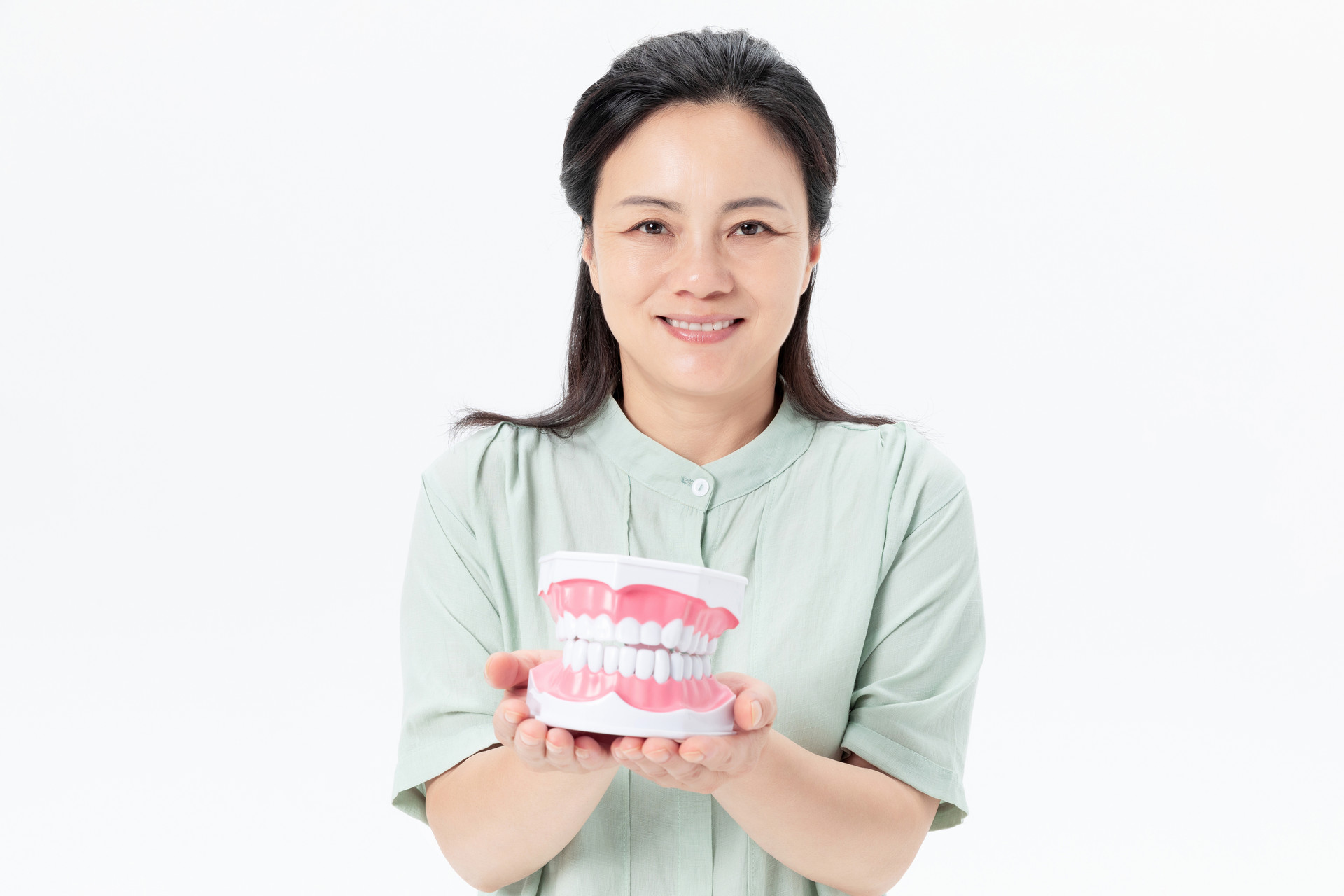 全瓷贴片美牙专业培训 全瓷贴片美牙专业培训