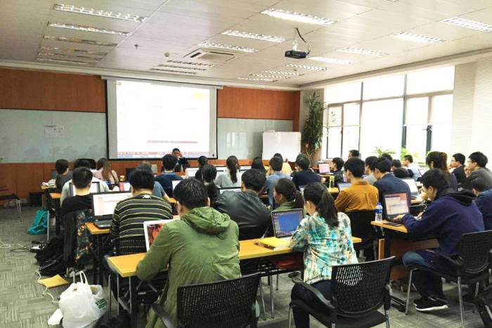 授課情景 授課情景