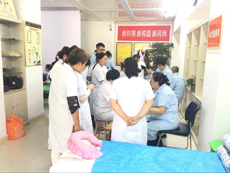 上课情景 上课情景