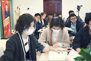 上课情景 上课情景