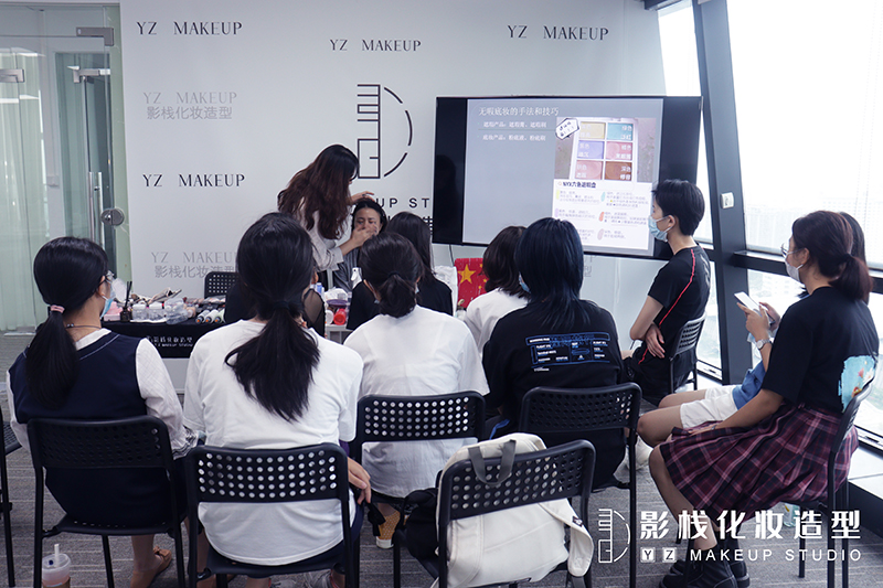 教授現(xiàn)場(chǎng)