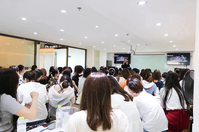 授課現(xiàn)場 授課現(xiàn)場