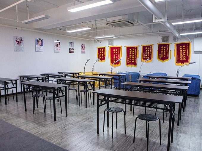 课室