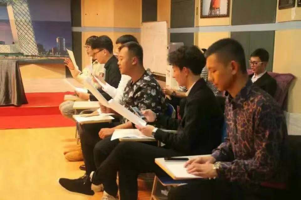 上課現(xiàn)場(chǎng)