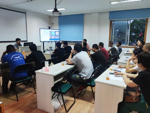 授課現(xiàn)場 授課現(xiàn)場