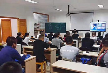 上課現(xiàn)場(chǎng) 上課現(xiàn)場(chǎng)