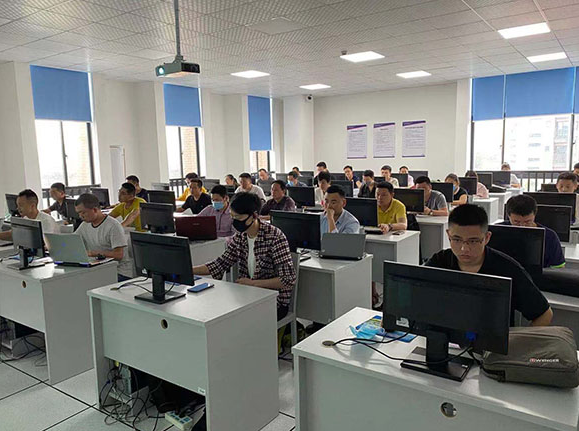 授課現(xiàn)場 授課現(xiàn)場