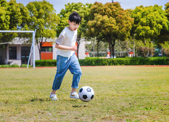 少儿足球个人技术提高班