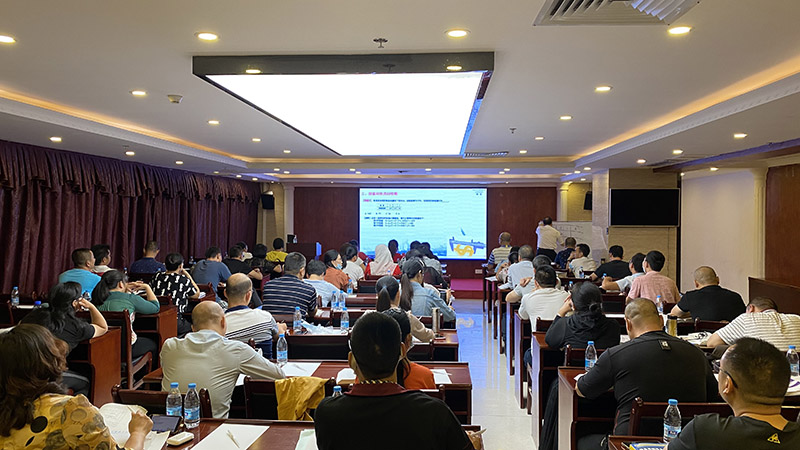 課堂現(xiàn)場(chǎng) 課堂現(xiàn)場(chǎng)