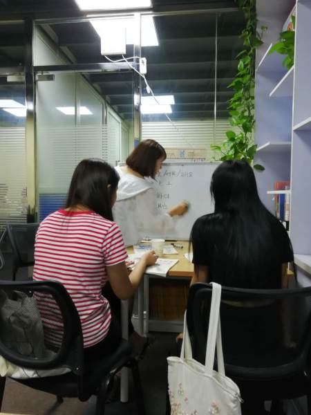 上課場(chǎng)景 上課場(chǎng)景