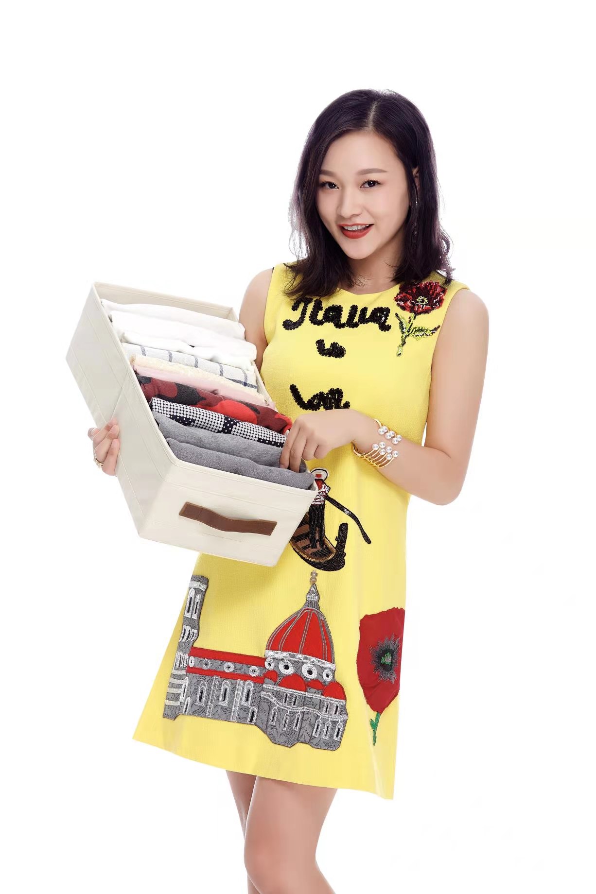 邓美老师 邓美老师