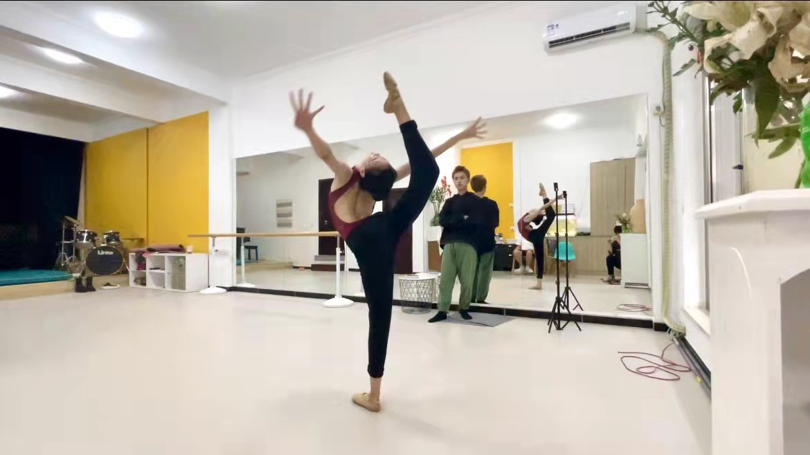 舞蹈课教学 舞蹈课教学