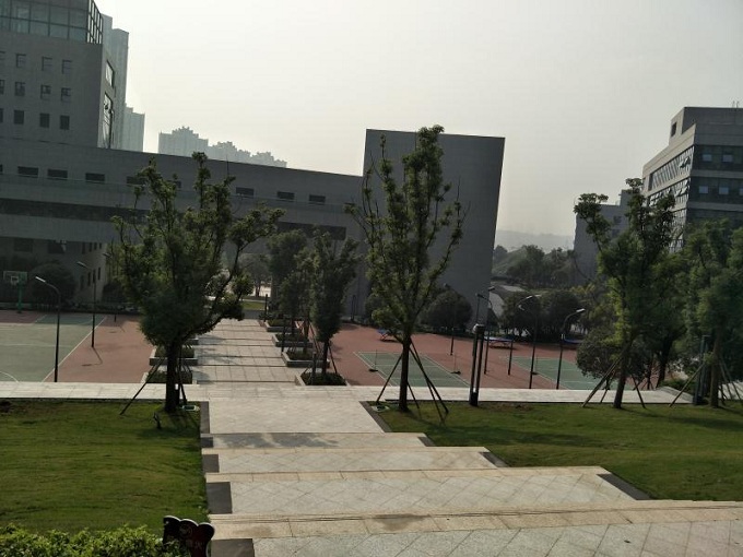 校外環(huán)境 校外環(huán)境