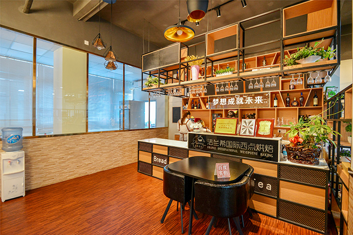 學(xué)校環(huán)境