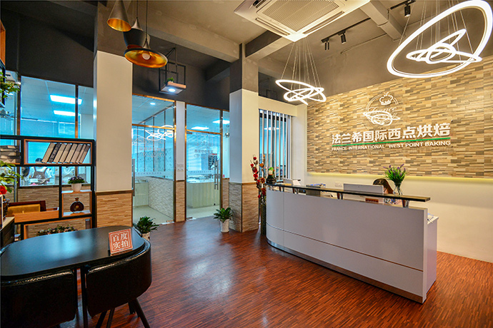 學(xué)校環(huán)境