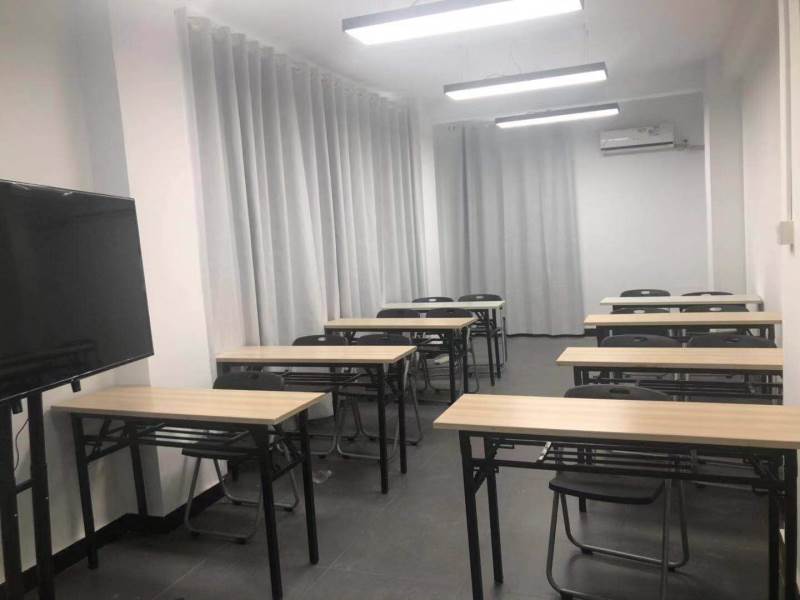 教室環(huán)境 教室環(huán)境