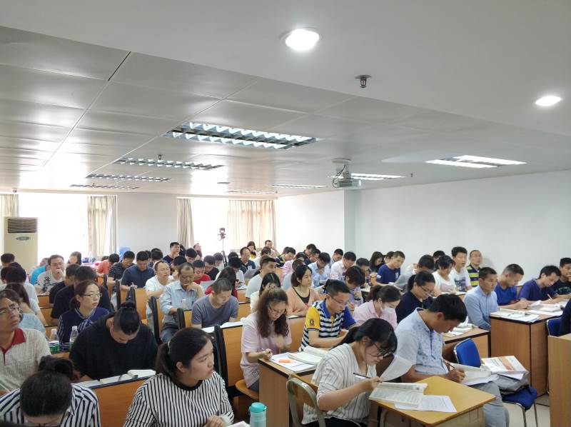 教學(xué)現(xiàn)場(chǎng)