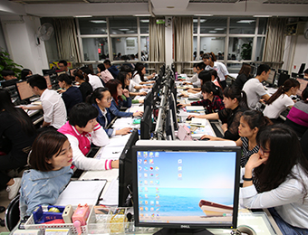 課堂現(xiàn)場(chǎng) 課堂現(xiàn)場(chǎng)