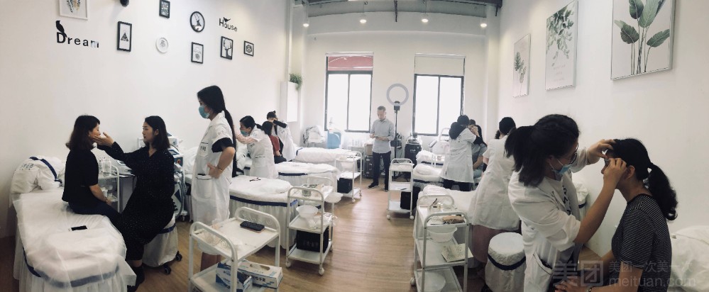 授课情景 授课情景