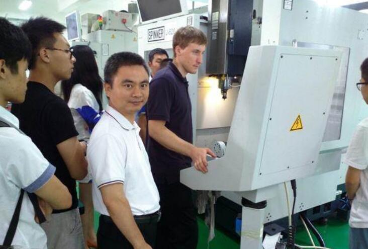 教學(xué)場(chǎng)景