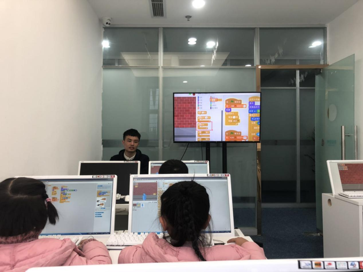 上课情景 上课情景