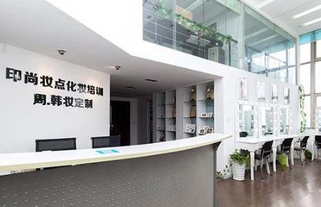 學(xué)校介紹 學(xué)校介紹