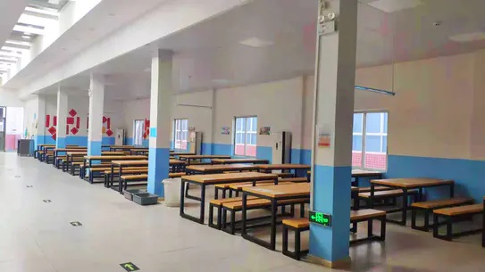学校食堂