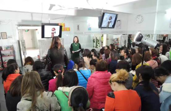 課堂現(xiàn)場(chǎng)